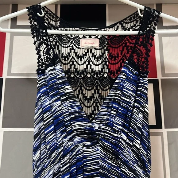 Lace back long sundress fun fabric! - Picture 3 of 4